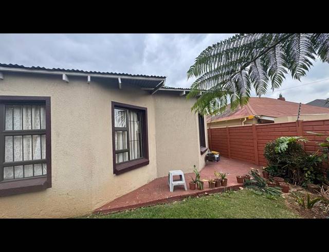 3 BEDROOM HOUSE FOR SALE IN KENSINGTON